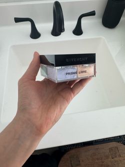 Givenchy Pre-reformulation loose setting powder