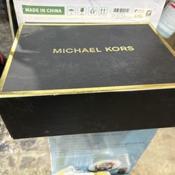  MICHAEL KORS