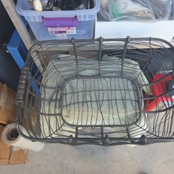 Vasjet, Metal Frame With Wire Mesh 