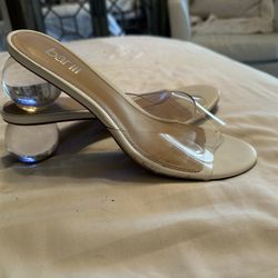 Woman’s Clear Ball Heals 