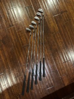 Wilson Staff tour fg-17 3-9 with no 6 iron