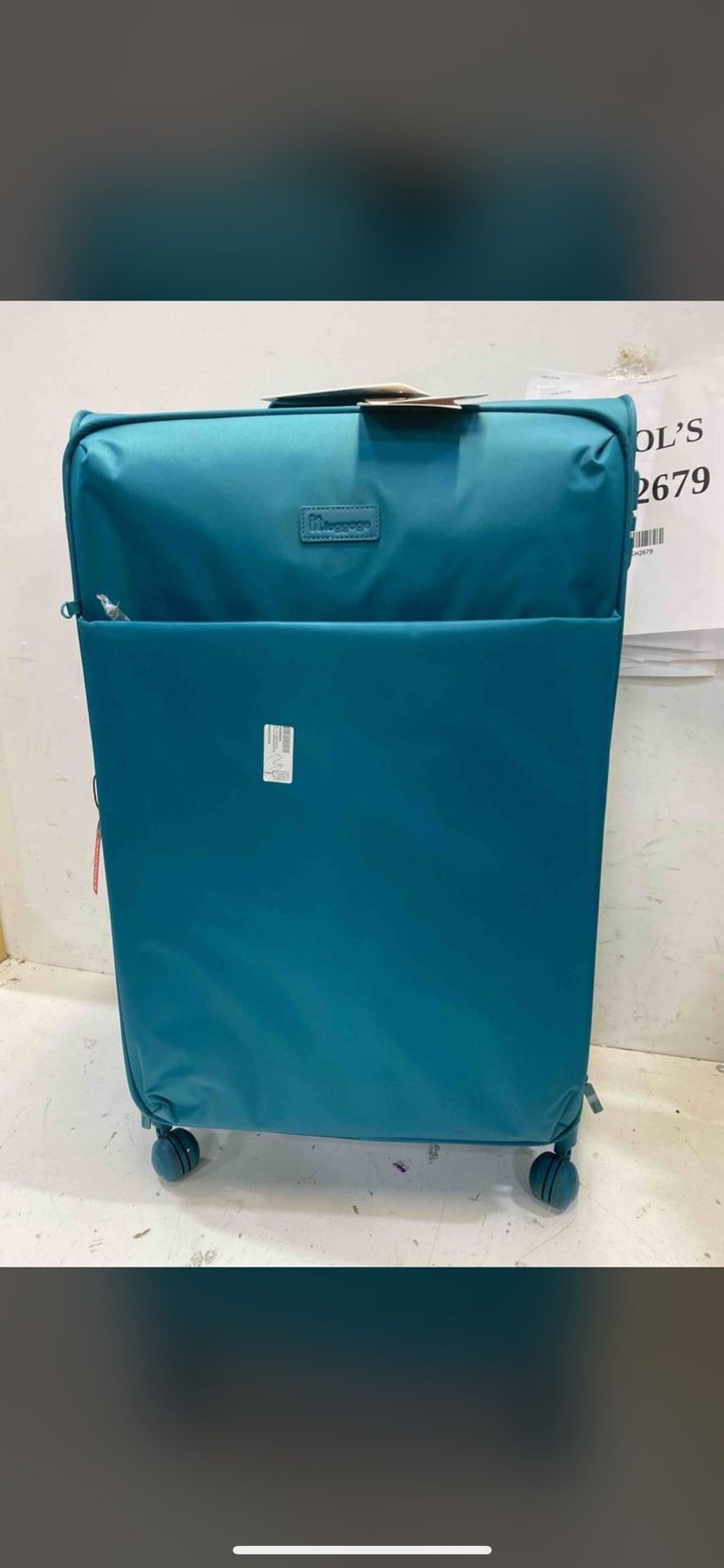 it luggage, Teal, 22" Softside Carry-On 8 Wheel Spinner, Blue