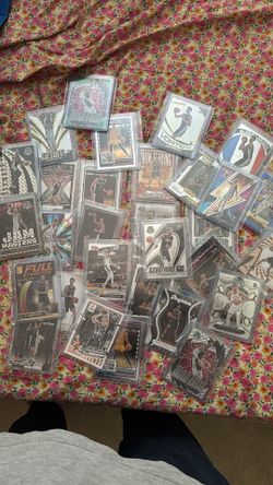 Victor Wembanyama rookie cards