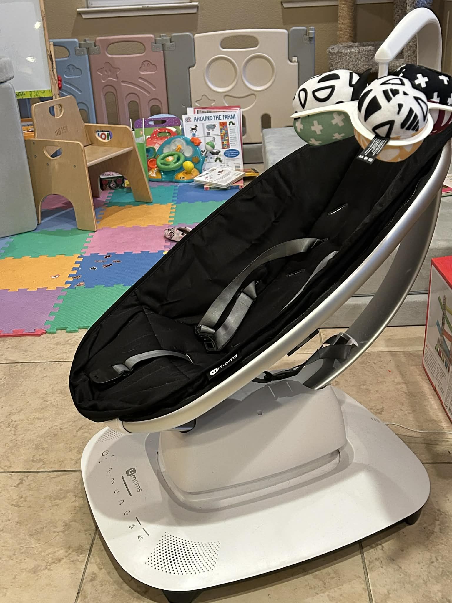 4 Moms Swing Chair