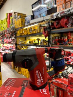 Milwaukee m12 cordless 5/311 mm/ SDS PLUS ROTARY HAMMER
