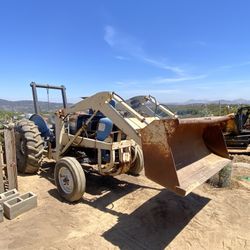 1967 Ford 3000 Diesel Tractor Farming