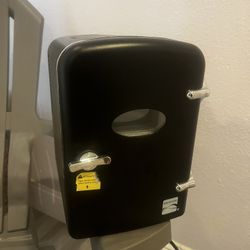 Kenmore Mini Drink Fridge