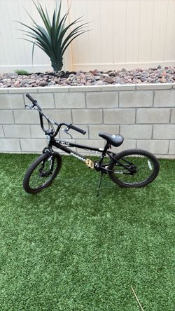 Mongoose Brawler 20 inch Bike