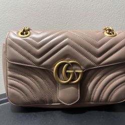 Gucci marmont medium Bag