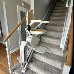 Acorn Superglide 130 T700 Stair Lift