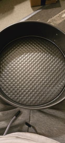 Non-Stick Springform Cake Pan