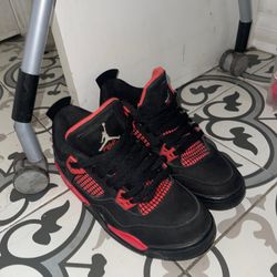 Jordan 4s