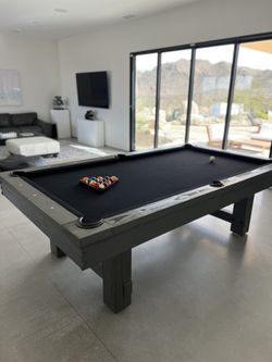Pool table
