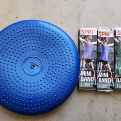 Inflated wobble cushion for exercise And 3 Mini Bands