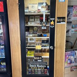 Cigar Cabinet With Humidifier 