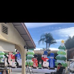 Giant Snowman Inflatable Family