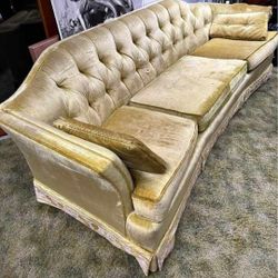 1950/60s Crushed Yellow /Gold Velvet Couch And Chairs