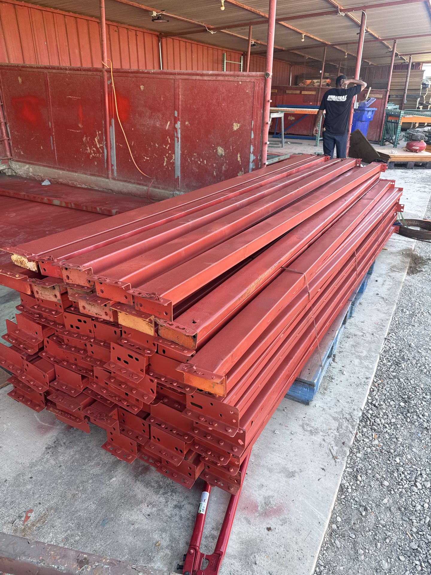 Pallet racks for sale