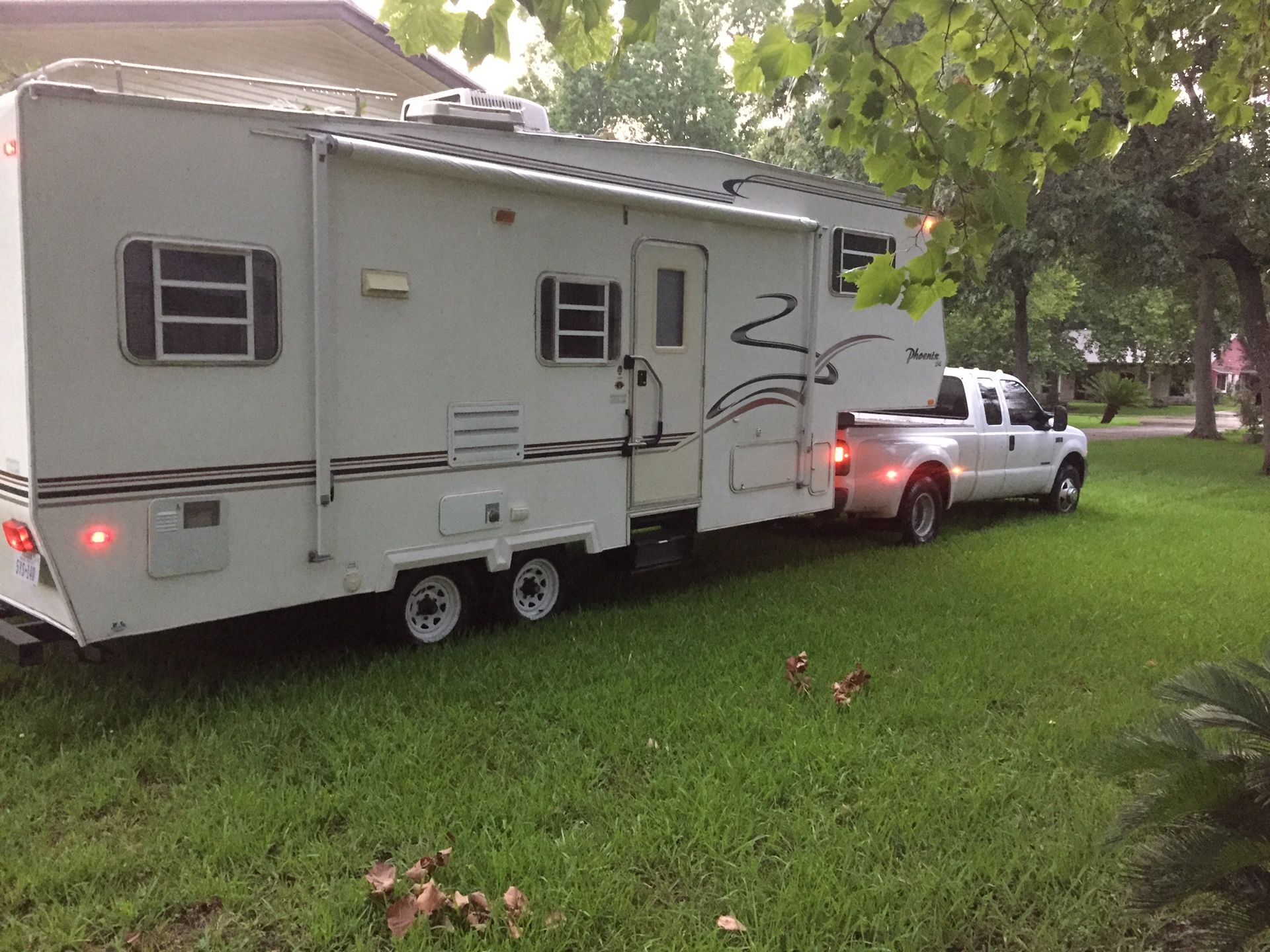 2000’ Shasta 5th Wheel 28’