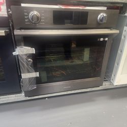 Samsung 30 Inch Electric Single Wall Oven Convection Black Stainless 