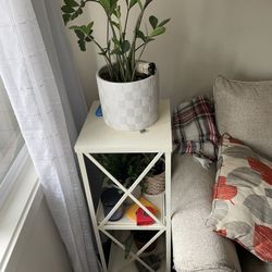 Plant Stand 