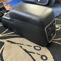dodge charger/chrysler 300 center console