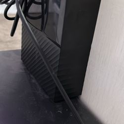 Pre built victus 15L gaming desktop with keyboreds and mouse’s with a microphone