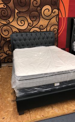 Leather look bed queen size