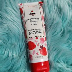Strawberry Pound Cake - Bath & Body Works - Body Cream 