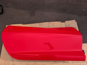 CHEVY CORVETTE C7 COUPE DOOR ASSEMBLY FRONT RIGHT PASSENGER Red