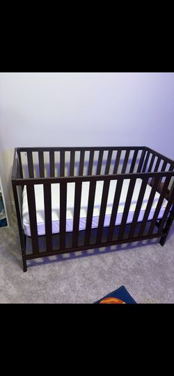 BABY CRIB