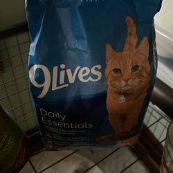 9lives Cat Food Chicken Salmon Beef 