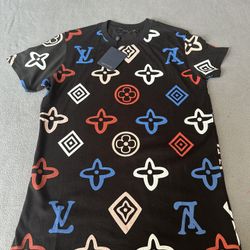 LOUIS VUITTON T SHIRT for Sale in Bellevue WA OfferUp