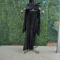Halloween witch costume