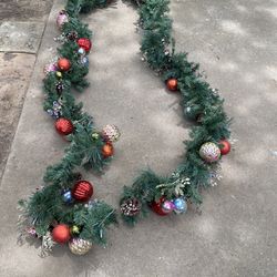 Gorgeous Holiday Garland 