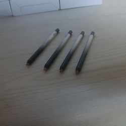 Make Up  25× 5 Dollares