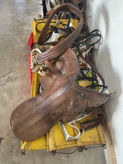 Horse Racing saddle And Tack