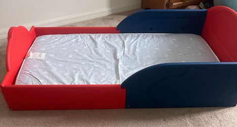 Delta Children Plastic Toddler Bed with Mattress