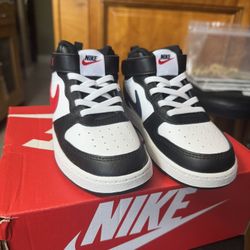 Brand New nike shoe Size 10c