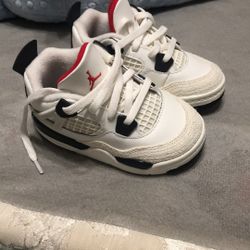 Toddler Jordan’s 4