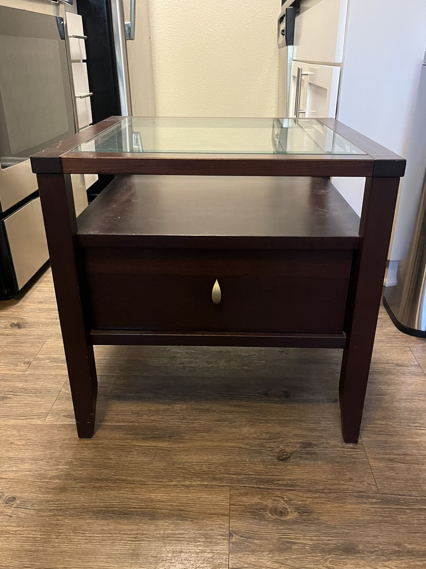 Beautiful Wooden End Table