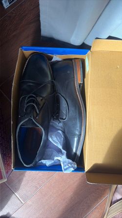 Dress shoes