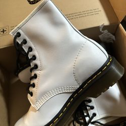 Doc martens women 8 
