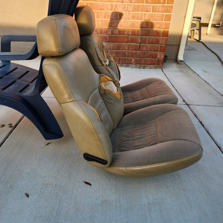 Jeep Cherokee XJ Seats
