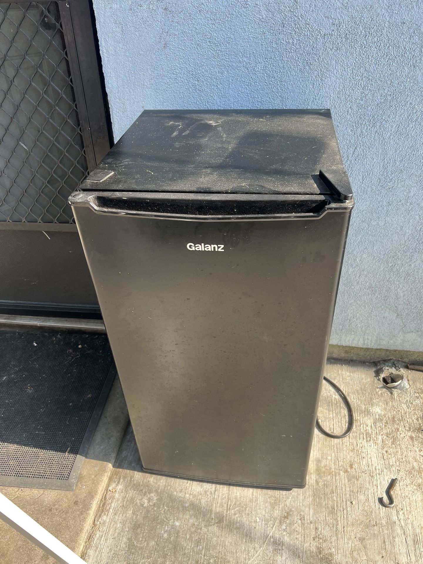 Mini Fridge