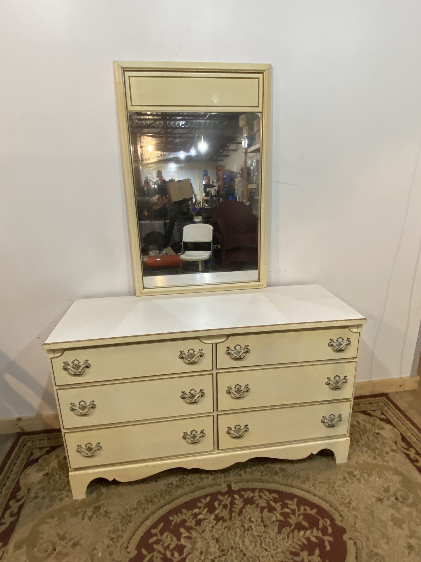 Vintage Johnson-Carper 6 Drawer Dresser w/ Mirror - Good Cond. - Marietta, Pa Pick Up