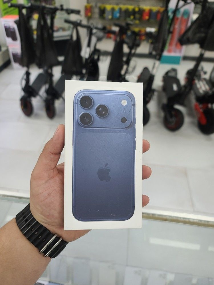 iPhone 17 Pro Unlocked 256GB! Finance For $50 Down Payment!!