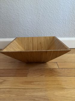 Pampered Chef Square Bowl