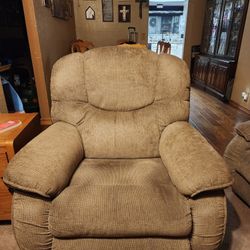 Oversized recliner