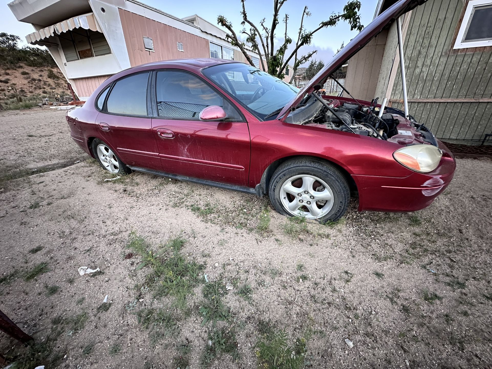 2001 Ford Taurus